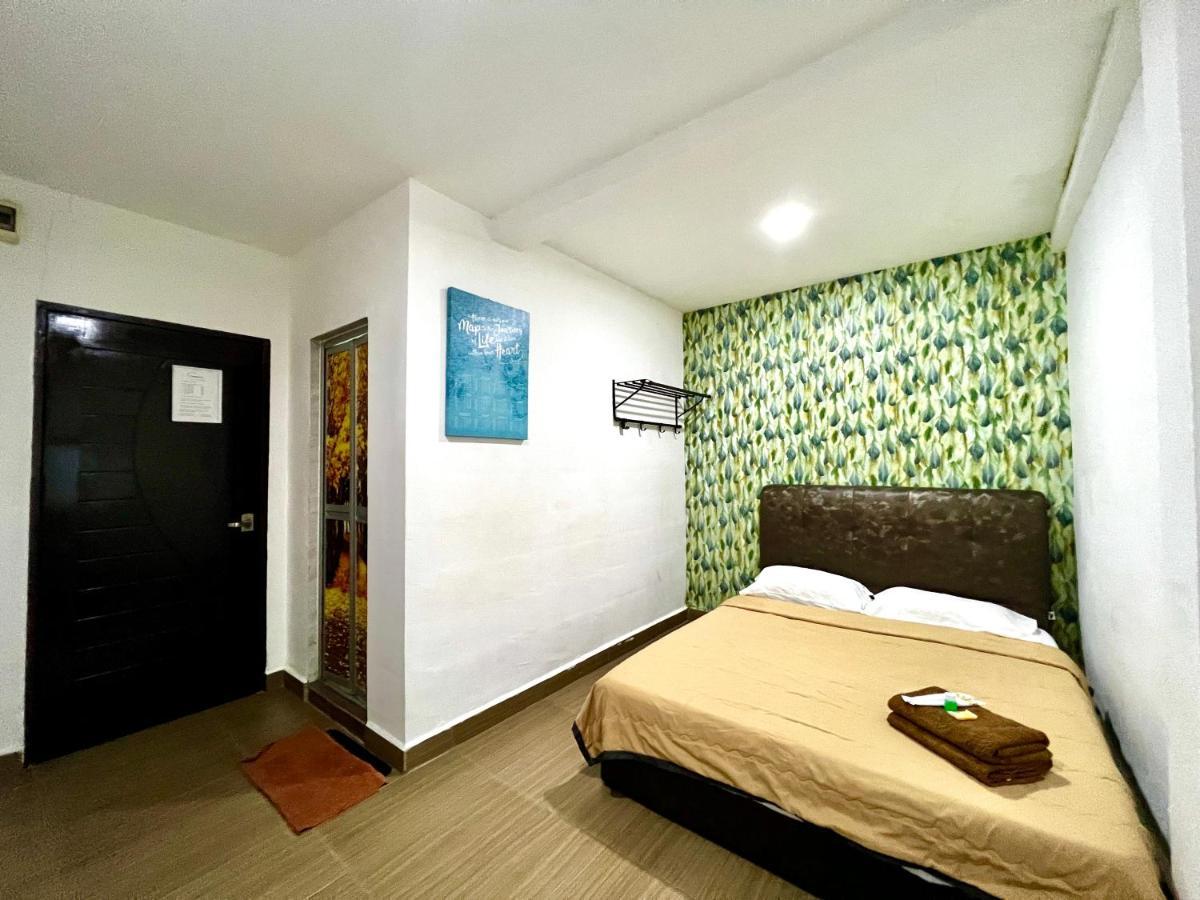 Homestay 55 Джохор Бахру Екстериор снимка