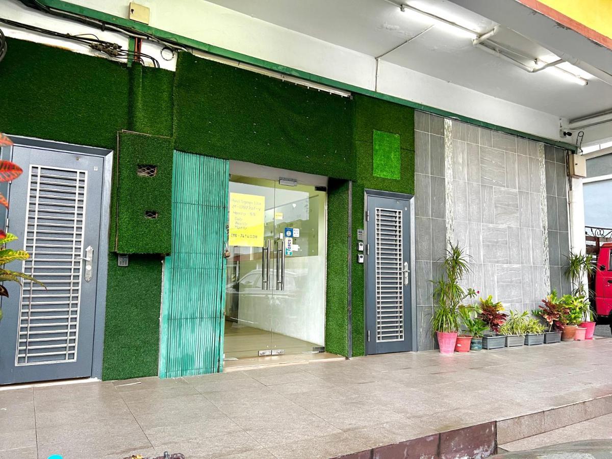 Homestay 55 Джохор Бахру Екстериор снимка