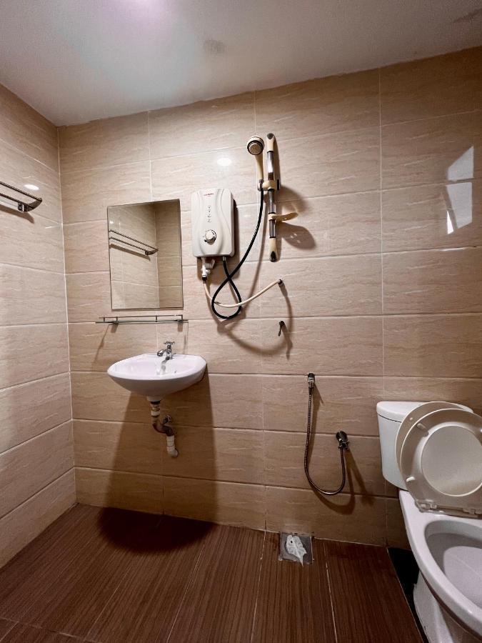 Homestay 55 Джохор Бахру Екстериор снимка