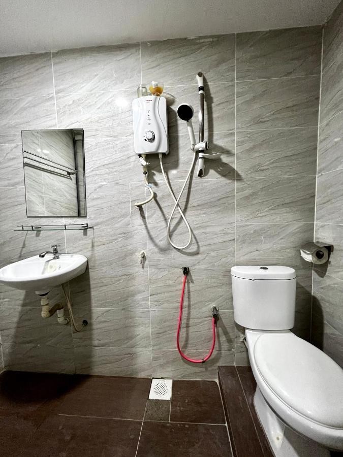 Homestay 55 Джохор Бахру Екстериор снимка